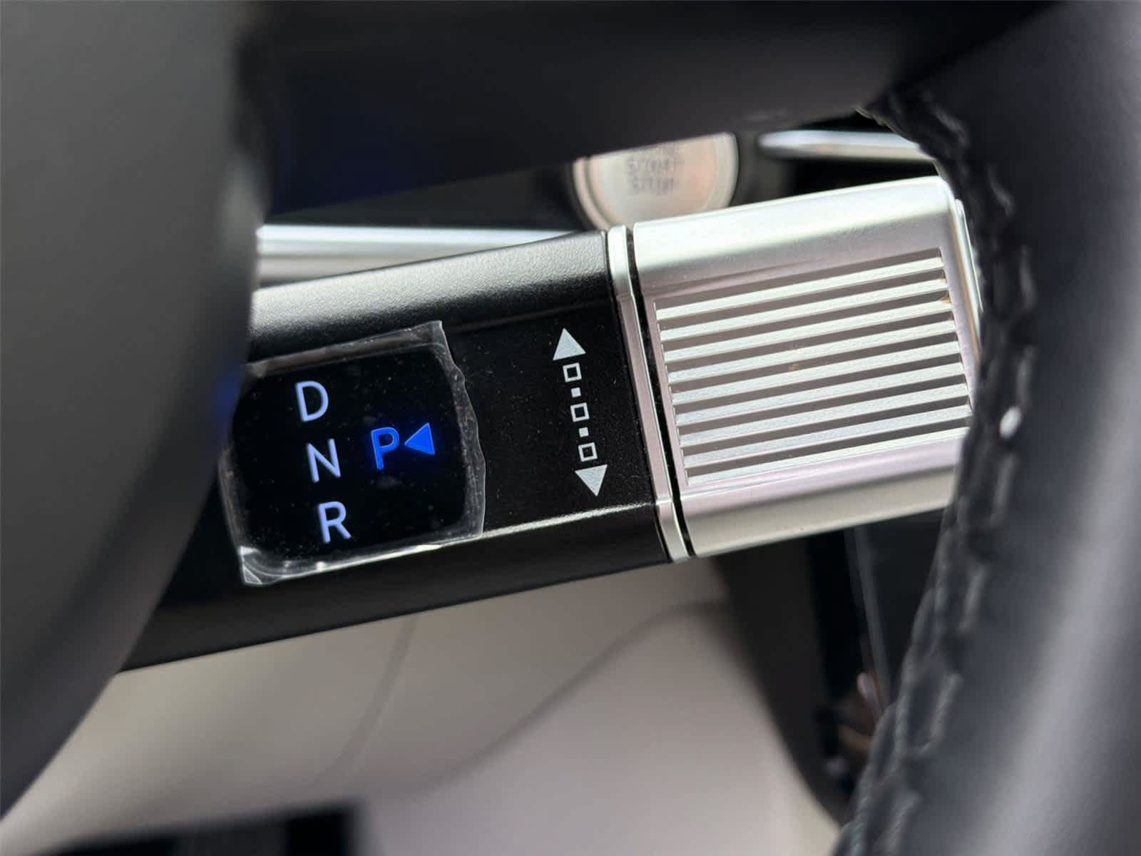 Used 2025 Hyundai Tucson Limited AWD/4WD image 19