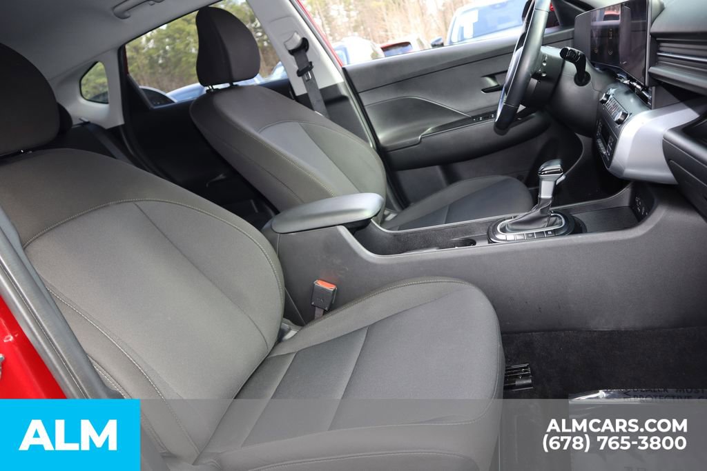 Used 2025 Hyundai Kona SEL image 24