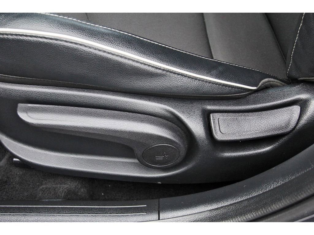 Used 2021 Kia Forte GT-Line image 33