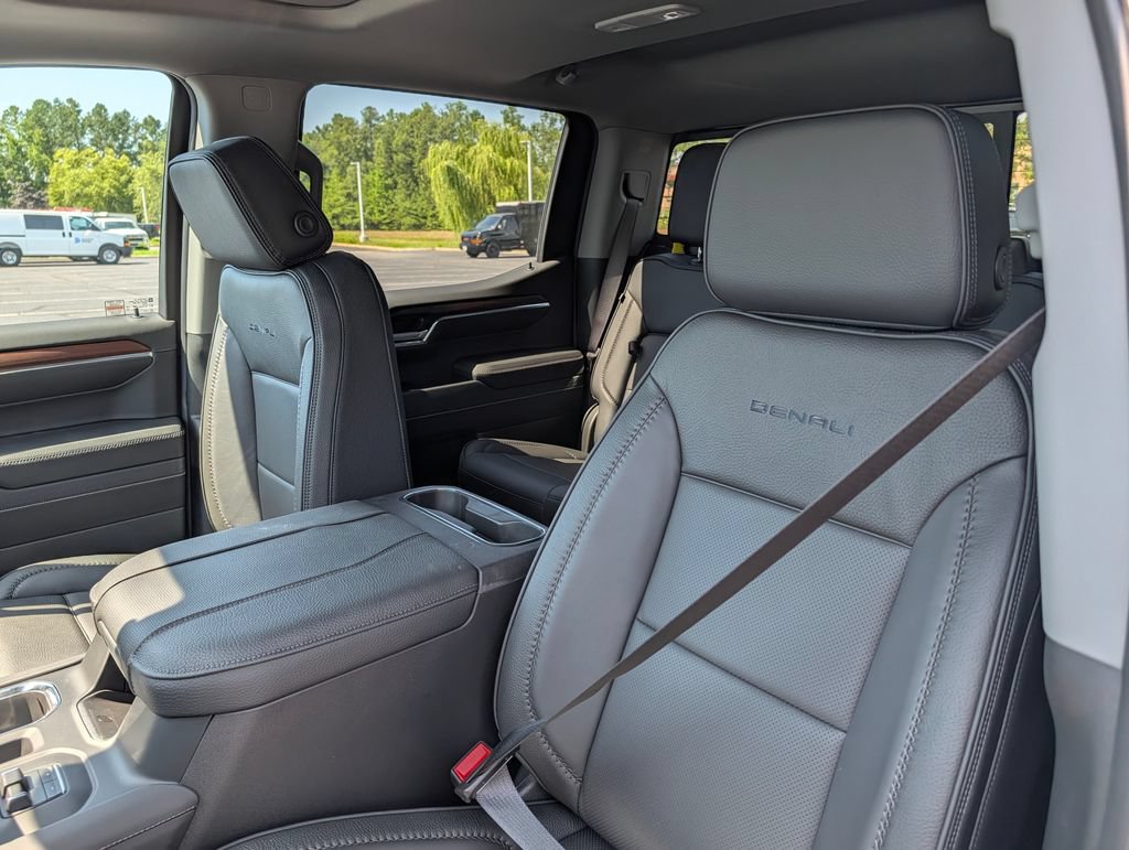 New 2026 GMC Sierra 1500 Denali w/ Denali Reserve Package AWD/4WD image 10