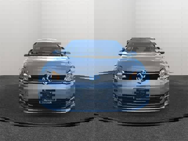 Used 2015 Volkswagen Golf S image 2