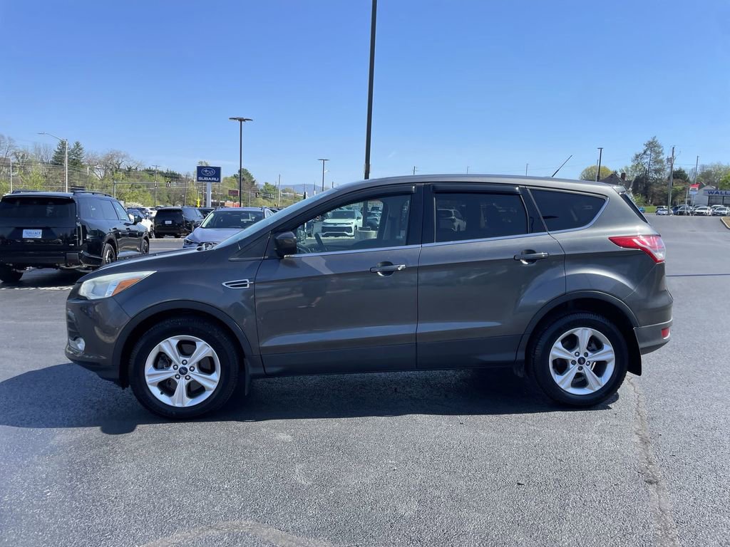 Used 2015 Ford Escape SE image 3