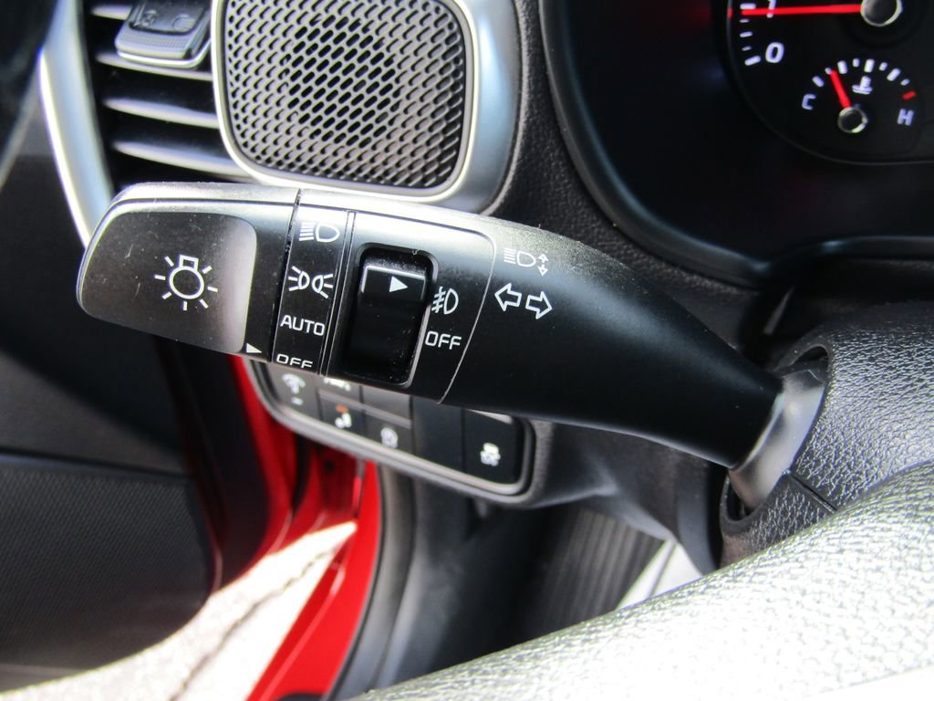 Used 2021 Kia Soul GT-Line FWD image 25