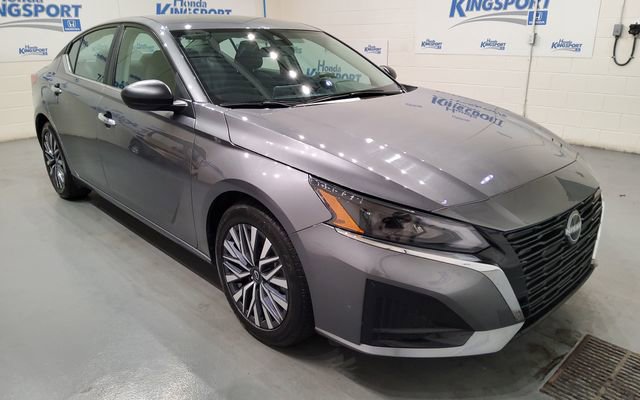 Used 2025 Nissan Altima 2.5 SV FWD video 2