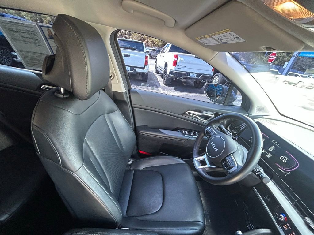 Used 2024 Kia Sportage EX image 26