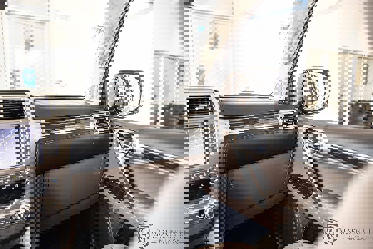 Used 2020 Lexus GX 460 Premium image 38