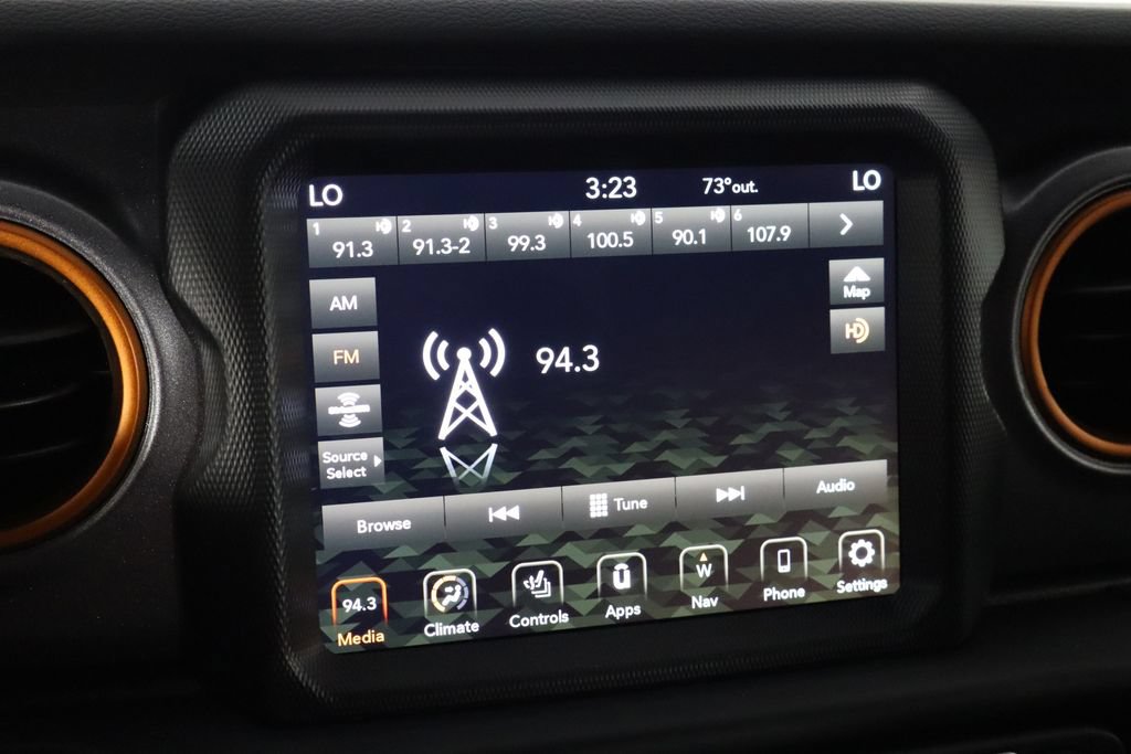 Used 2023 Jeep Gladiator Mojave w/ Cold Weather Group AWD/4WD image 28