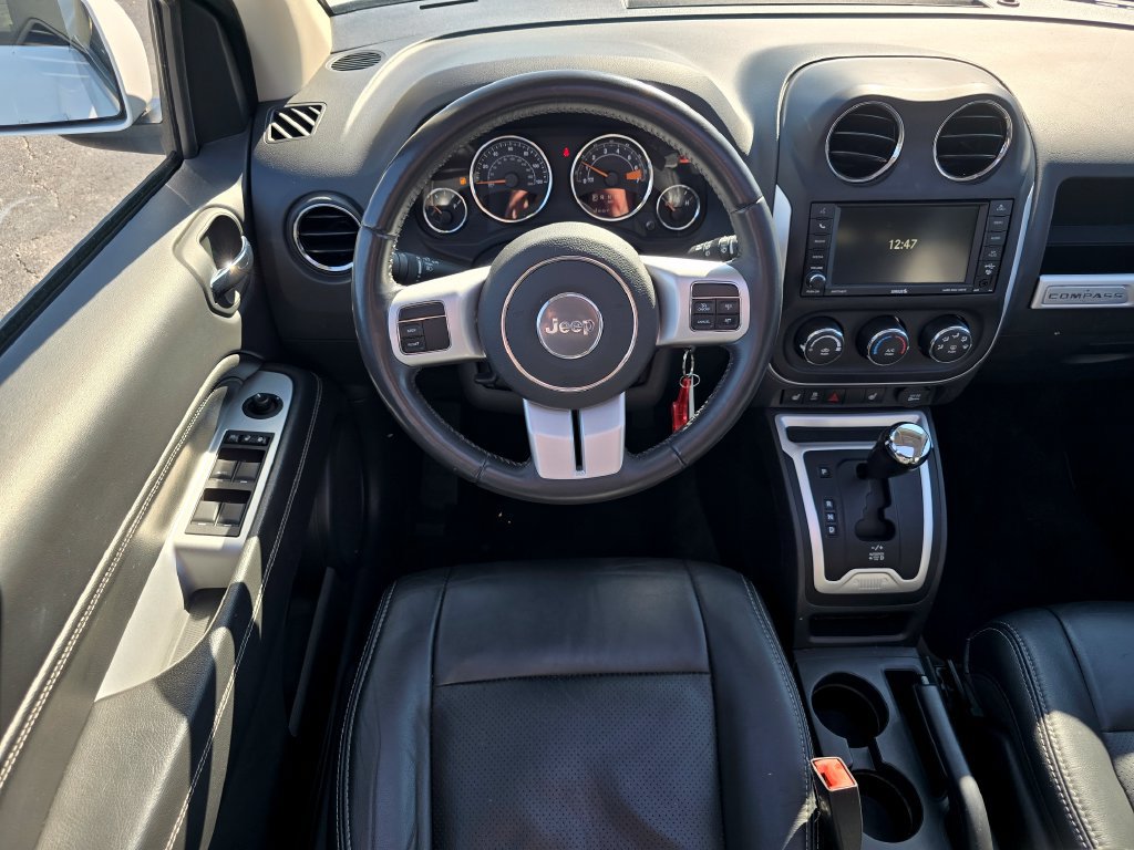 Used 2017 Jeep Compass High Altitude AWD/4WD image 23