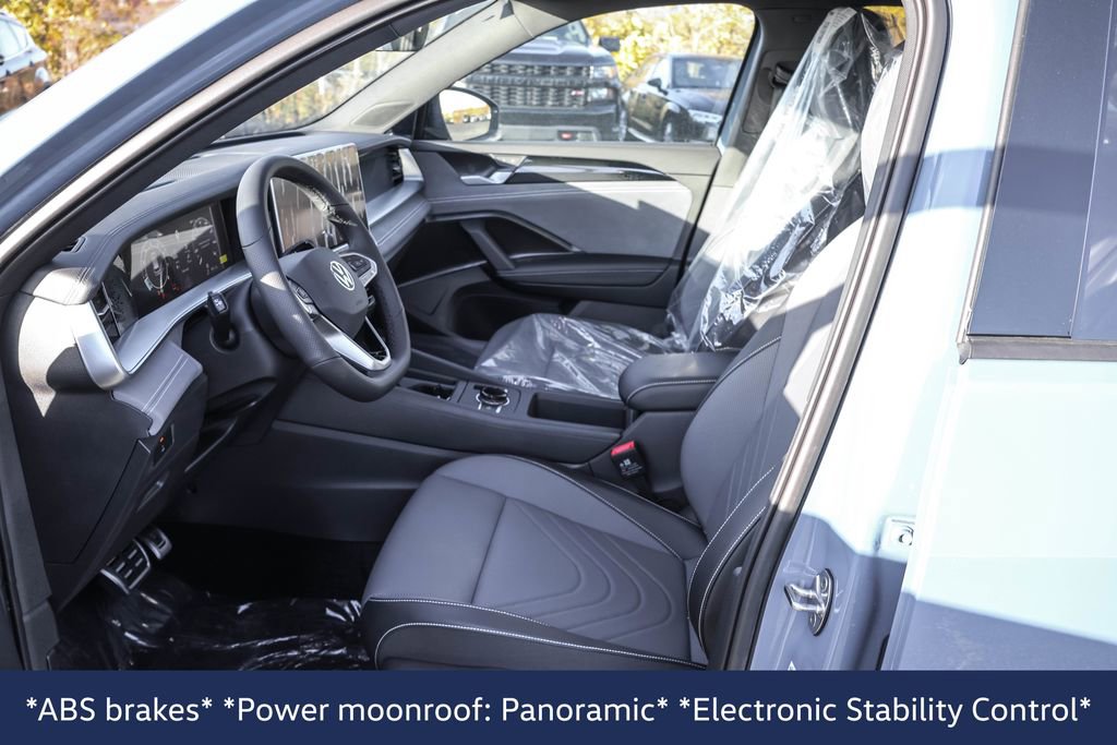 New 2026 Volkswagen Tiguan SE R-Line image 6