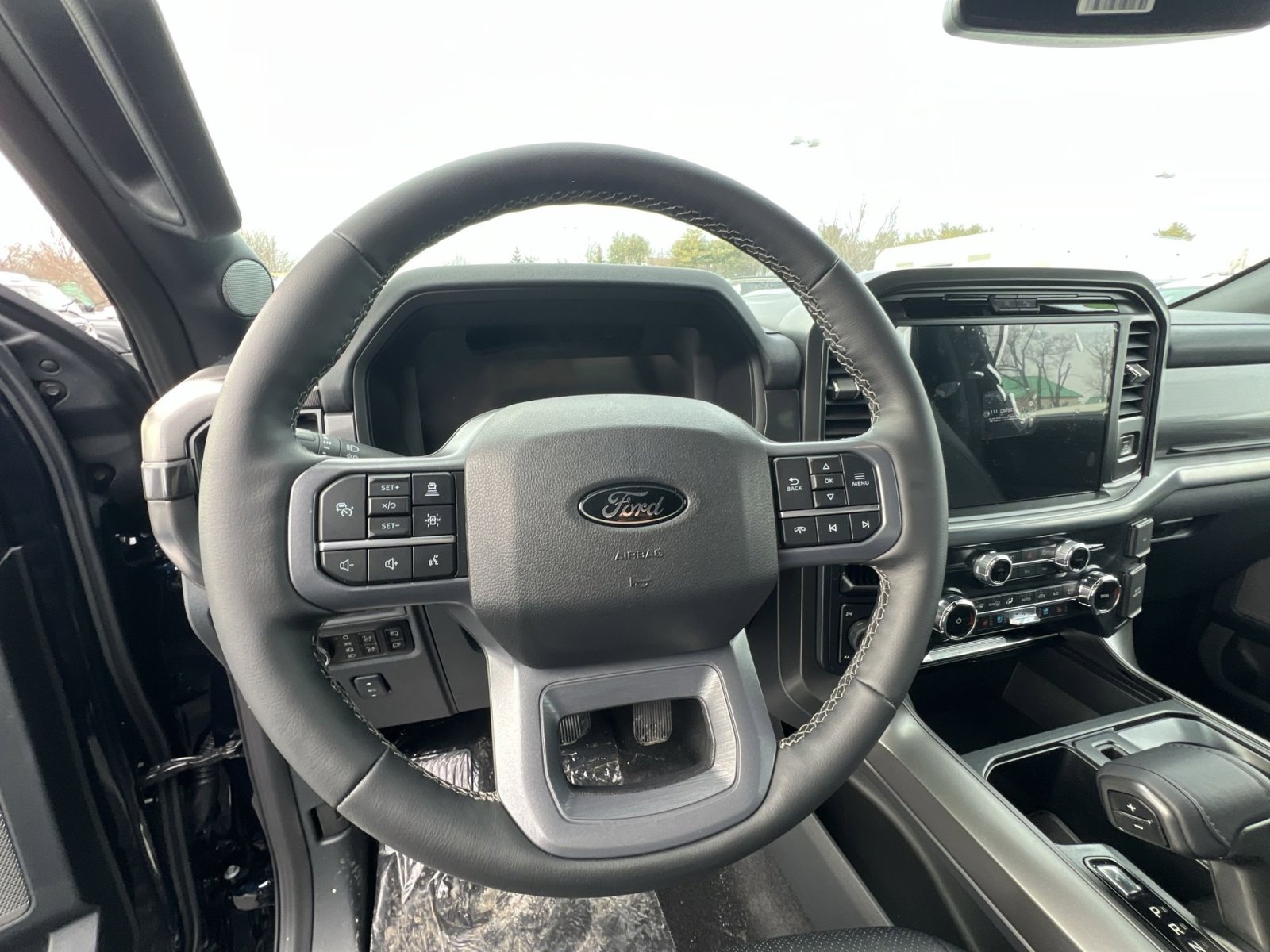 New 2026 Ford F150 Lariat w/ Equipment Group 501A Mid image 16