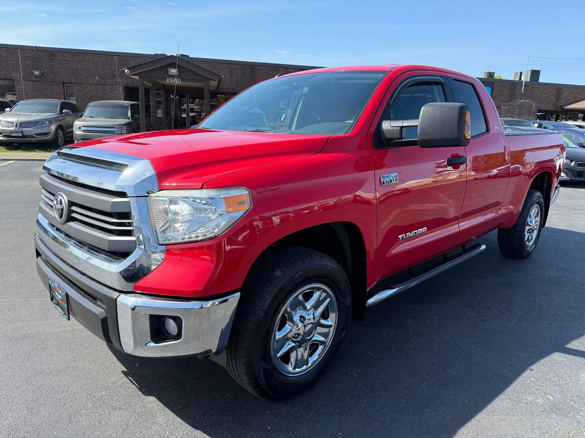Used 2014 Toyota Tundra SR5 image 7