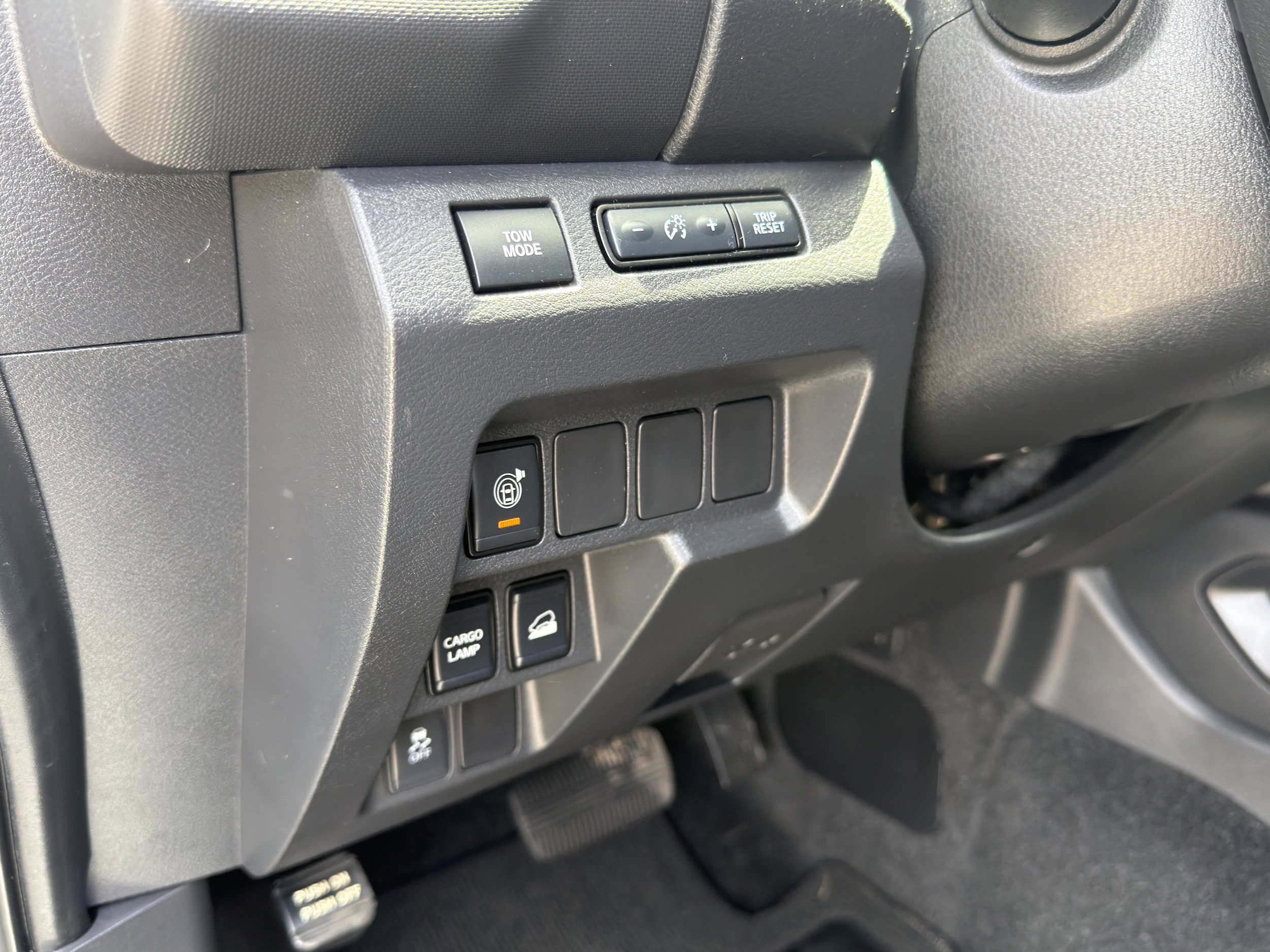 Used 2022 Nissan Frontier S w/ Technology Package AWD/4WD image 23