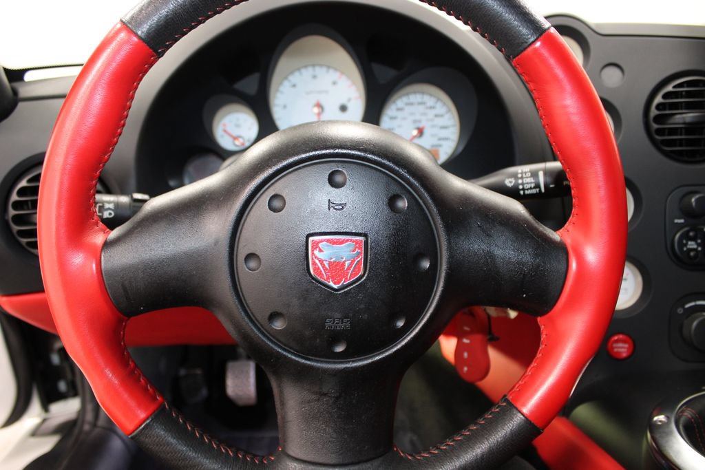 Used 2004 Dodge Viper SRT-10 RWD image 26