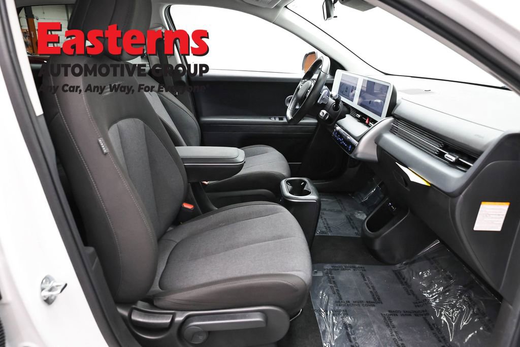Used 2024 Hyundai Ioniq 5 SE image 23