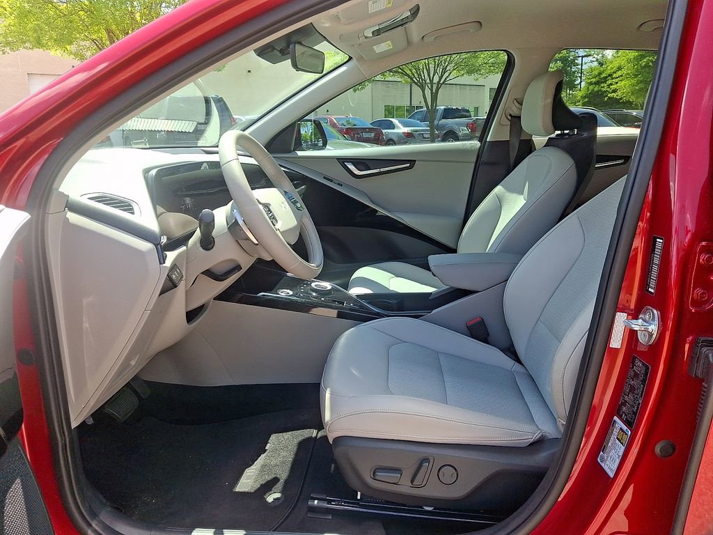Used 2023 Kia Niro Wind FWD image 13
