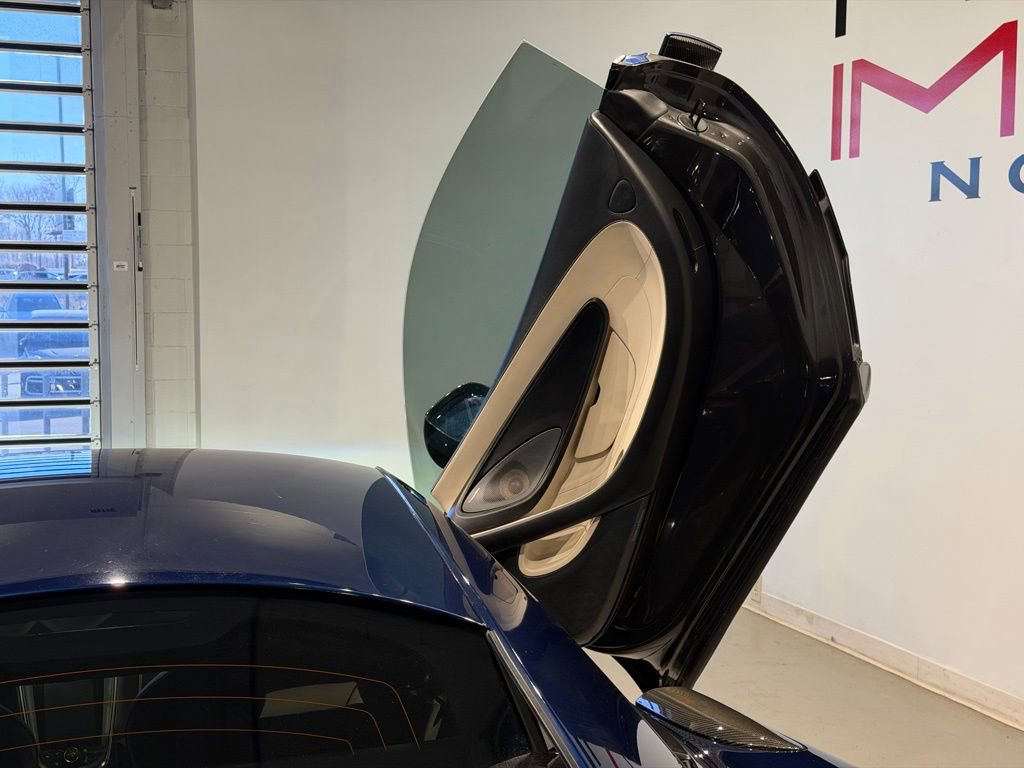 Used 2016 McLaren 570S Coupe image 18