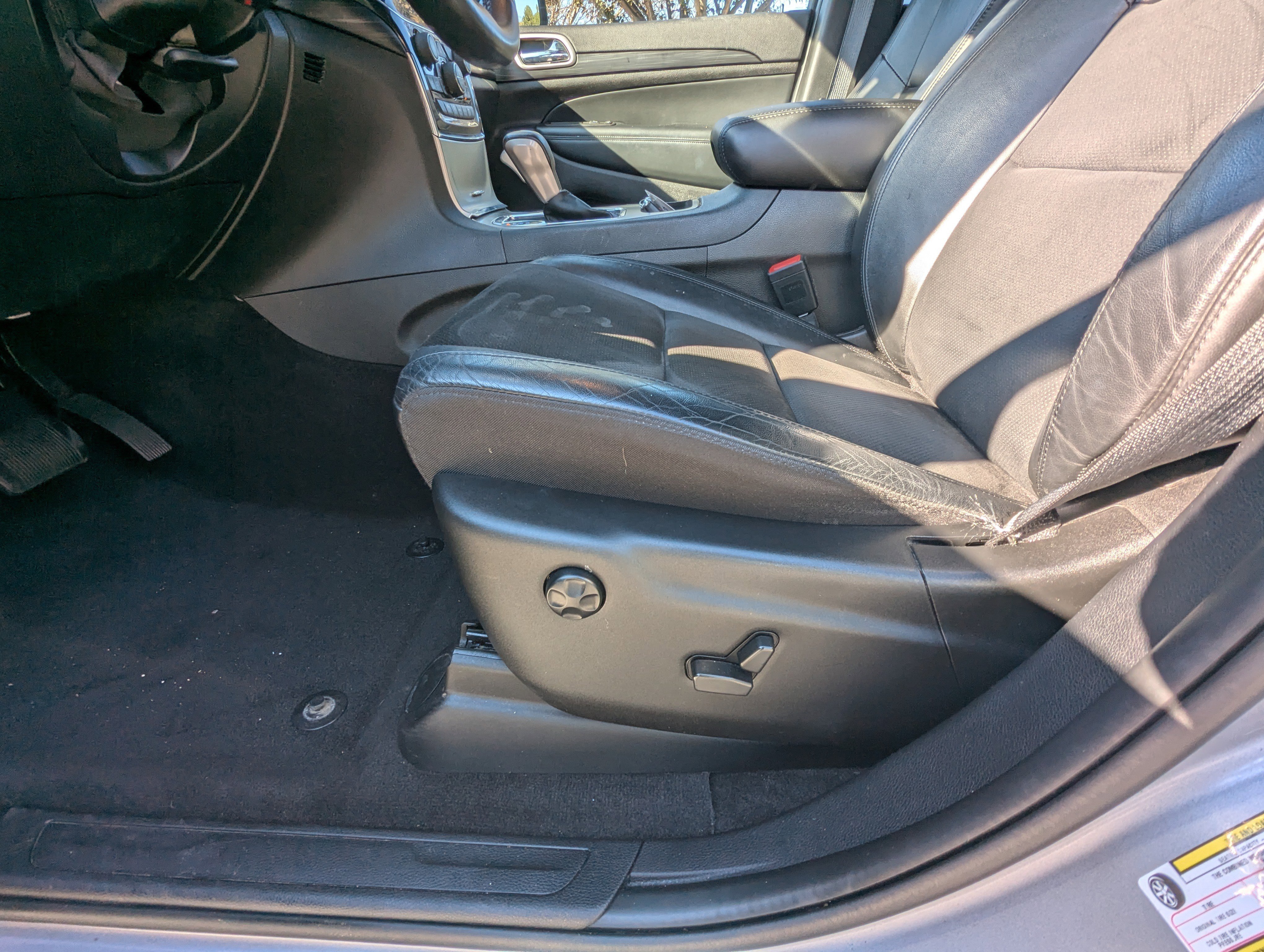 Used 2021 Jeep Grand Cherokee Laredo X image 17