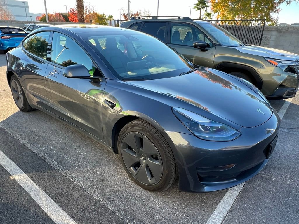 Used 2023 Tesla Model 3 Standard Range image 10