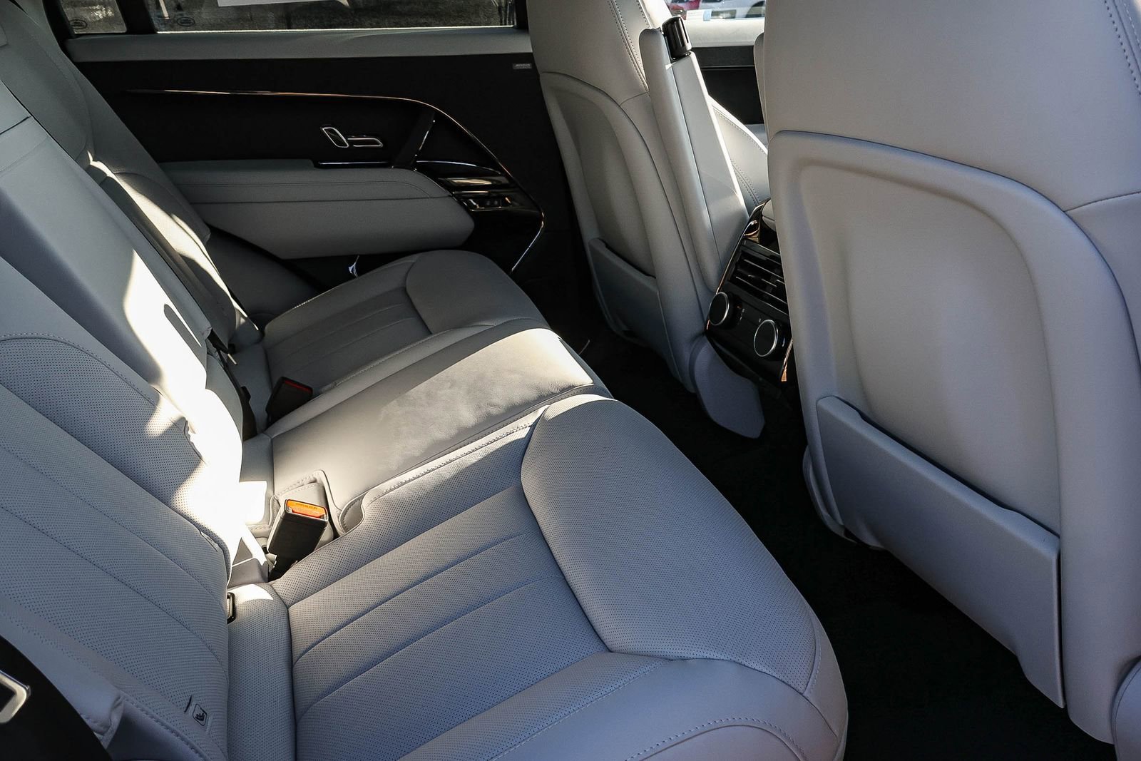 New 2026 Land Rover Range Rover Sport SE image 20