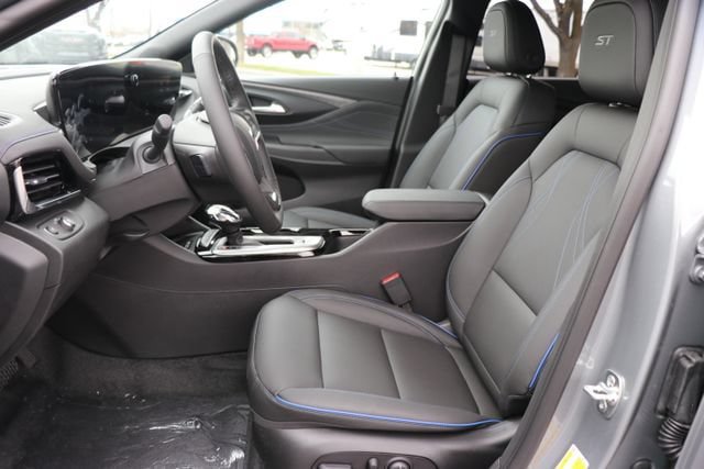 New 2026 Buick Envista Sport Touring w/ Convenience I Package FWD image 16