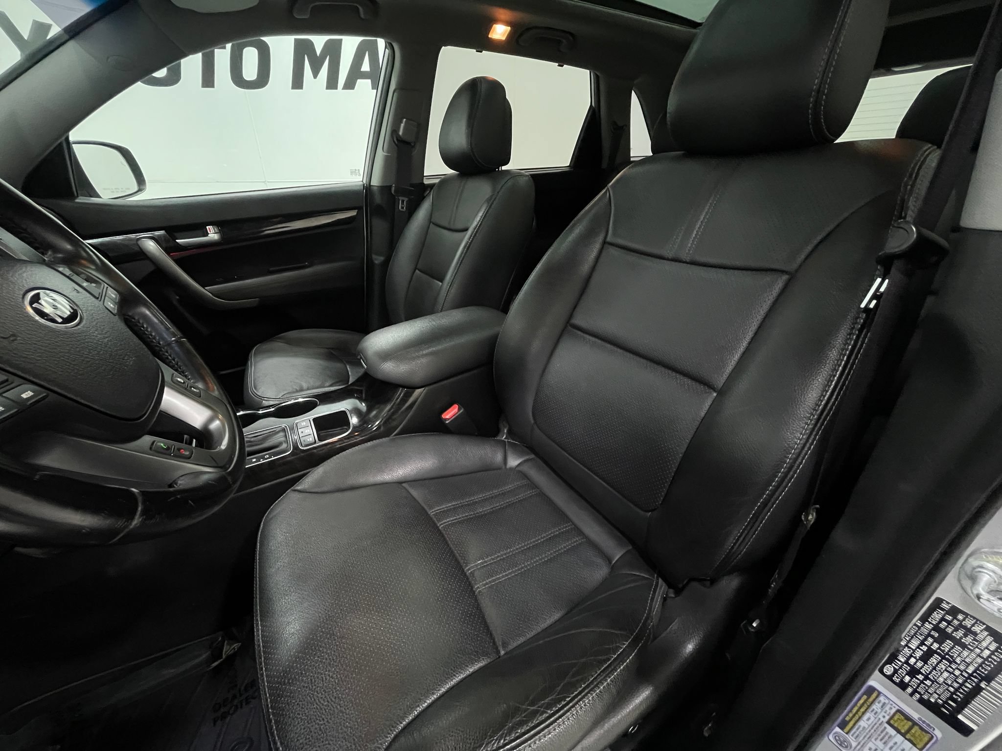 Used 2014 Kia Sorento SX w/ 3rd Row Package AWD/4WD image 13