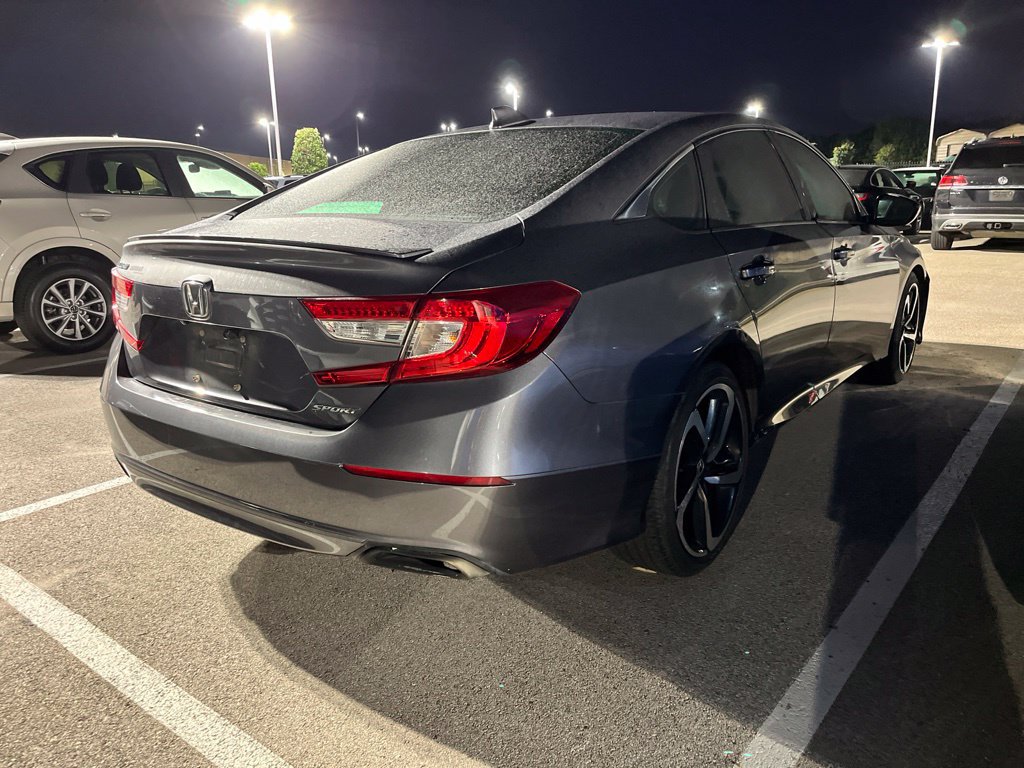 Used 2018 Honda Accord Sport image 3