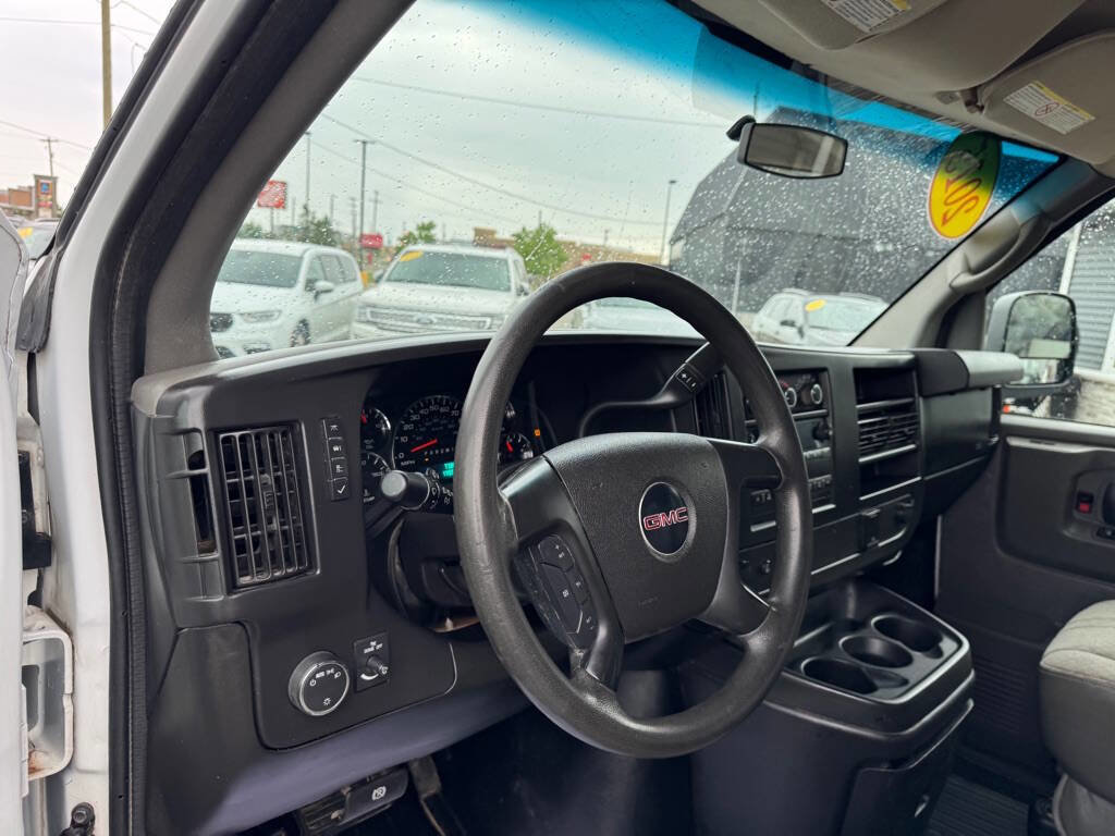 Used 2015 GMC Savana 2500 RWD image 13