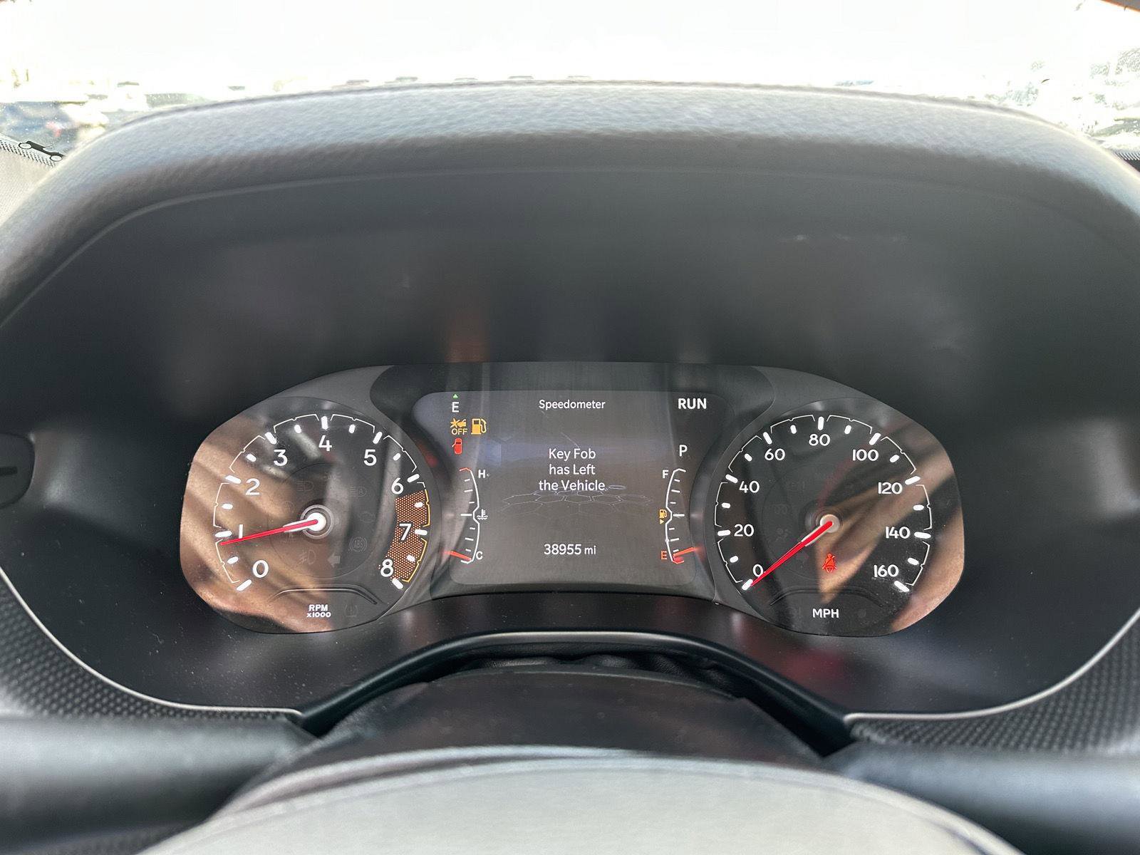 Used 2025 Jeep Compass Trailhawk AWD/4WD image 27