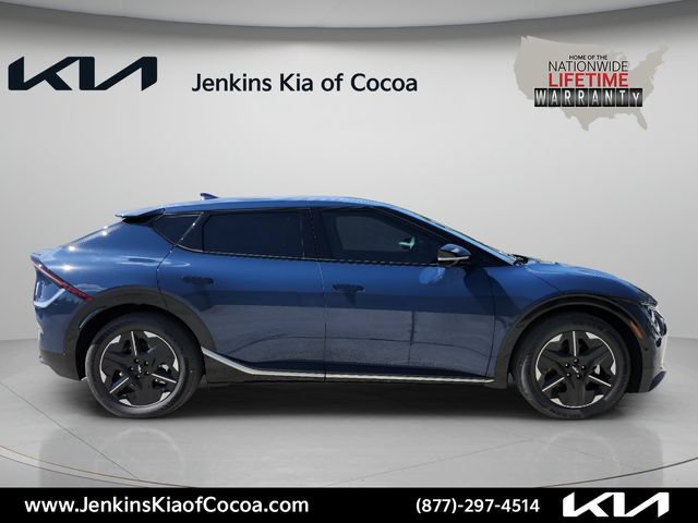 New 2026 Kia EV6 Wind RWD image 3