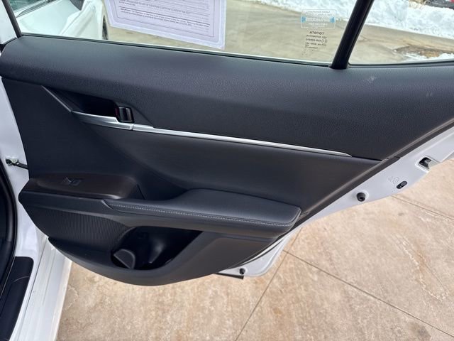 Used 2021 Toyota Camry XLE image 30