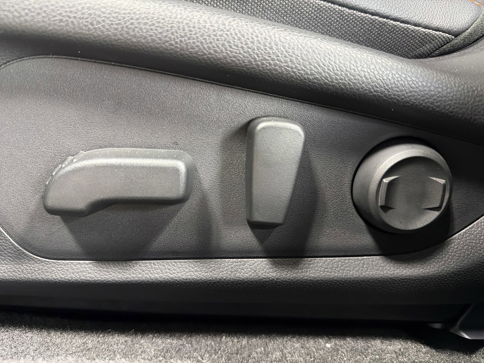 Certified 2025 Subaru Crosstrek 2.5i Limited w/ Crosstrek Mirror Package image 20