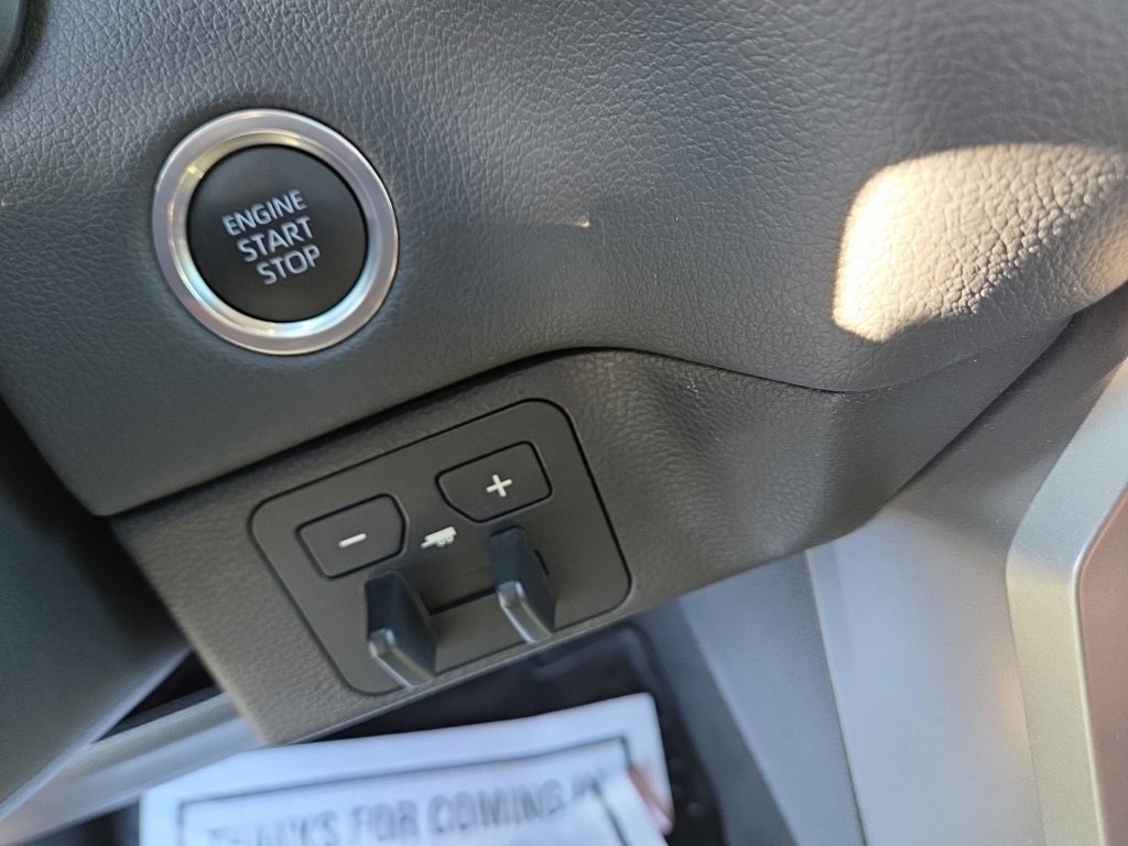 Used 2023 Toyota Tundra Limited image 31