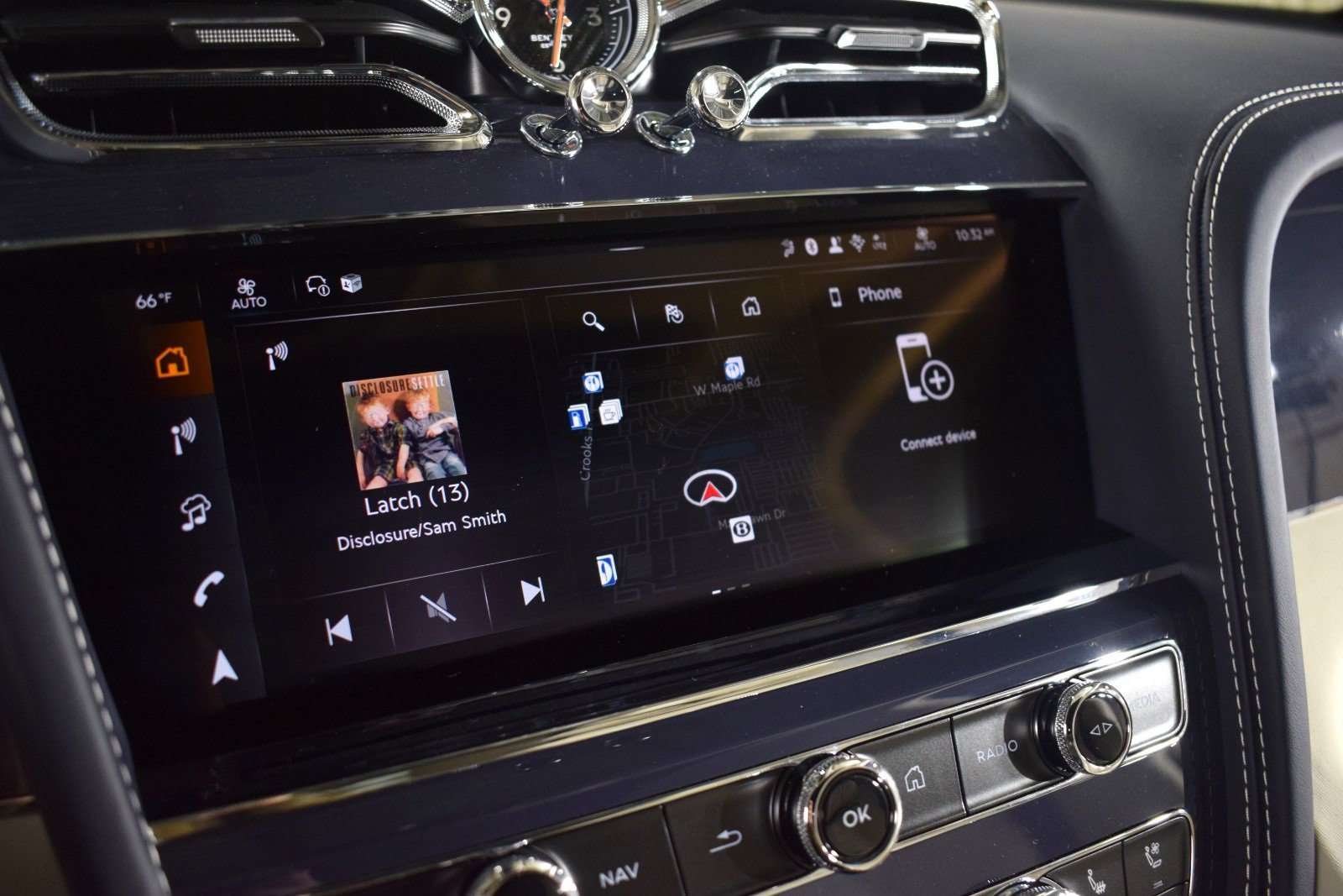 New 2025 Bentley Bentayga image 34