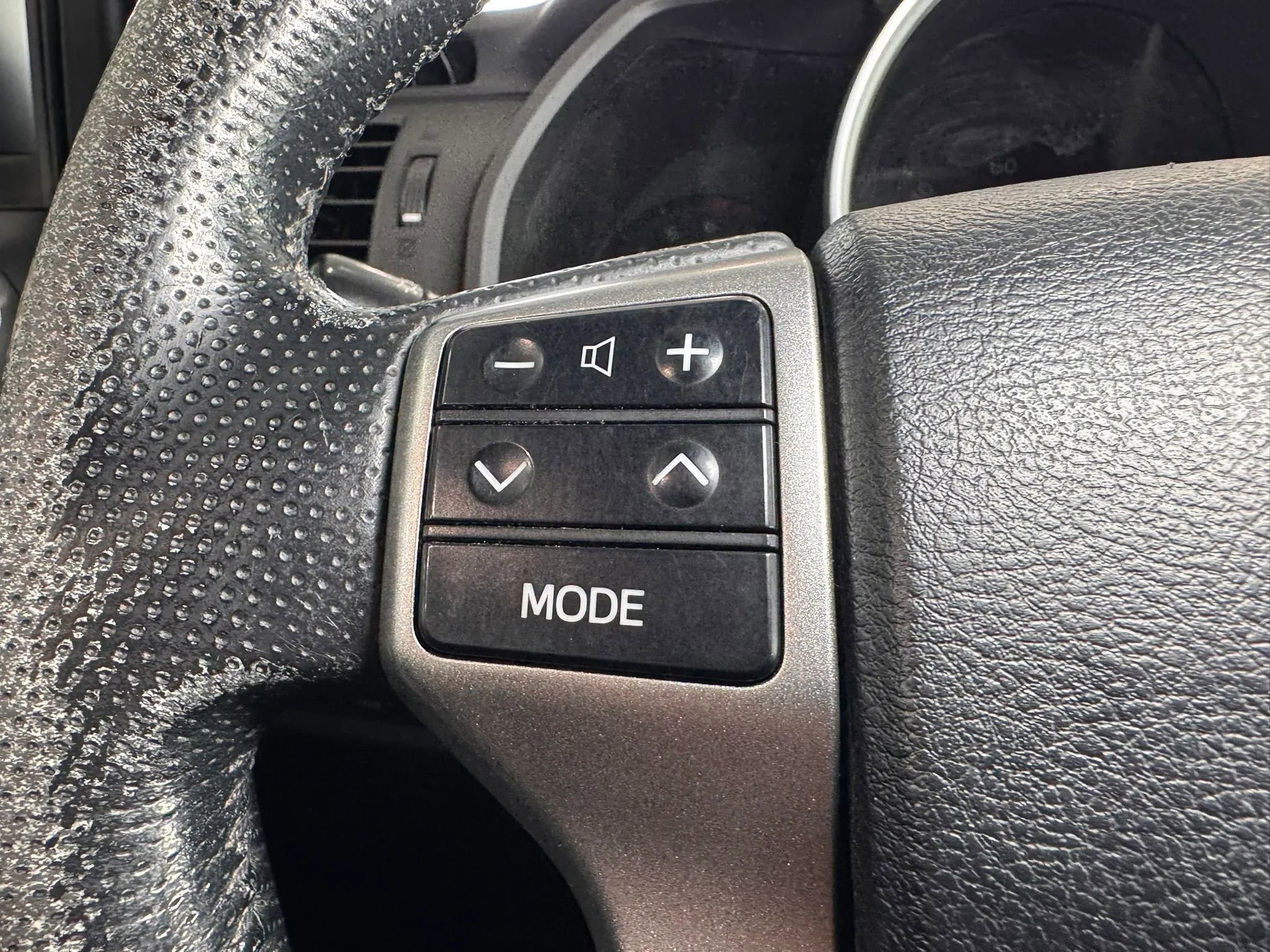 Used 2012 Toyota 4Runner Limited image 28