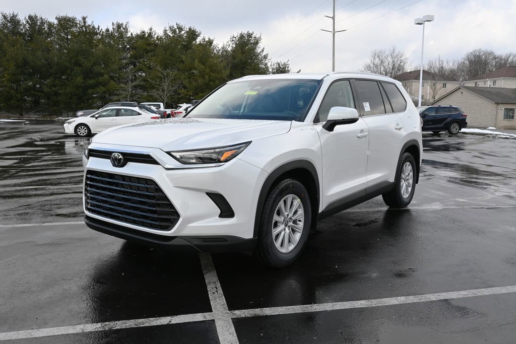 New 2026 Toyota Grand Highlander XLE image 2