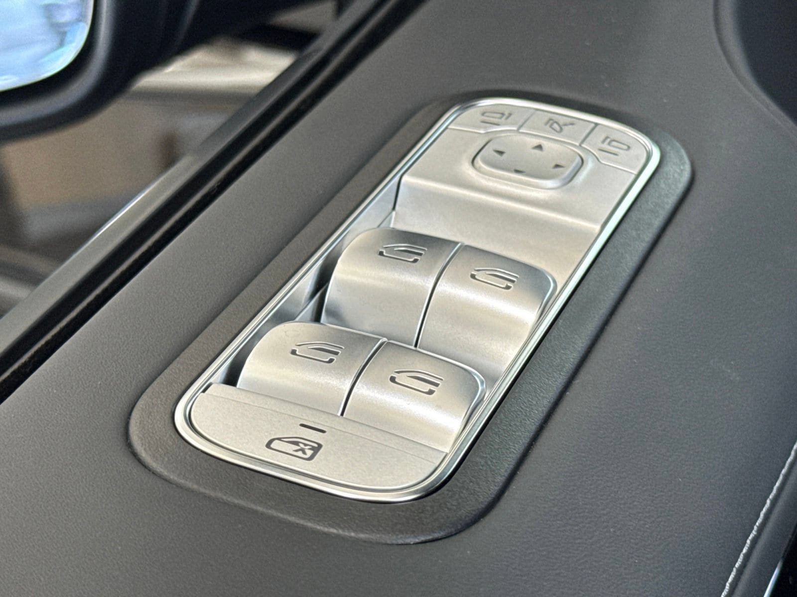 New 2027 Mercedes-Benz G 63 AMG 4MATIC image 14