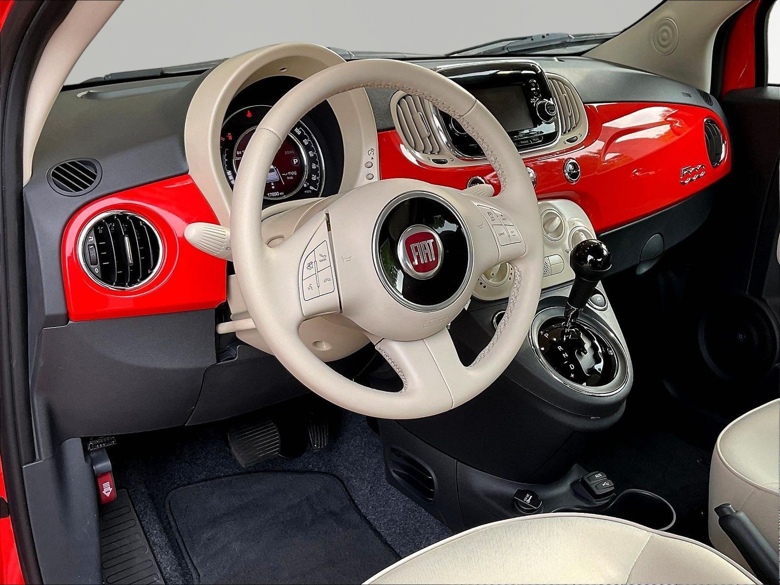 Used 2017 FIAT 500 Pop FWD image 14