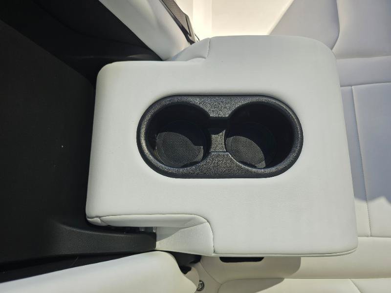 Used 2022 Tesla Model Y Long Range AWD/4WD image 66