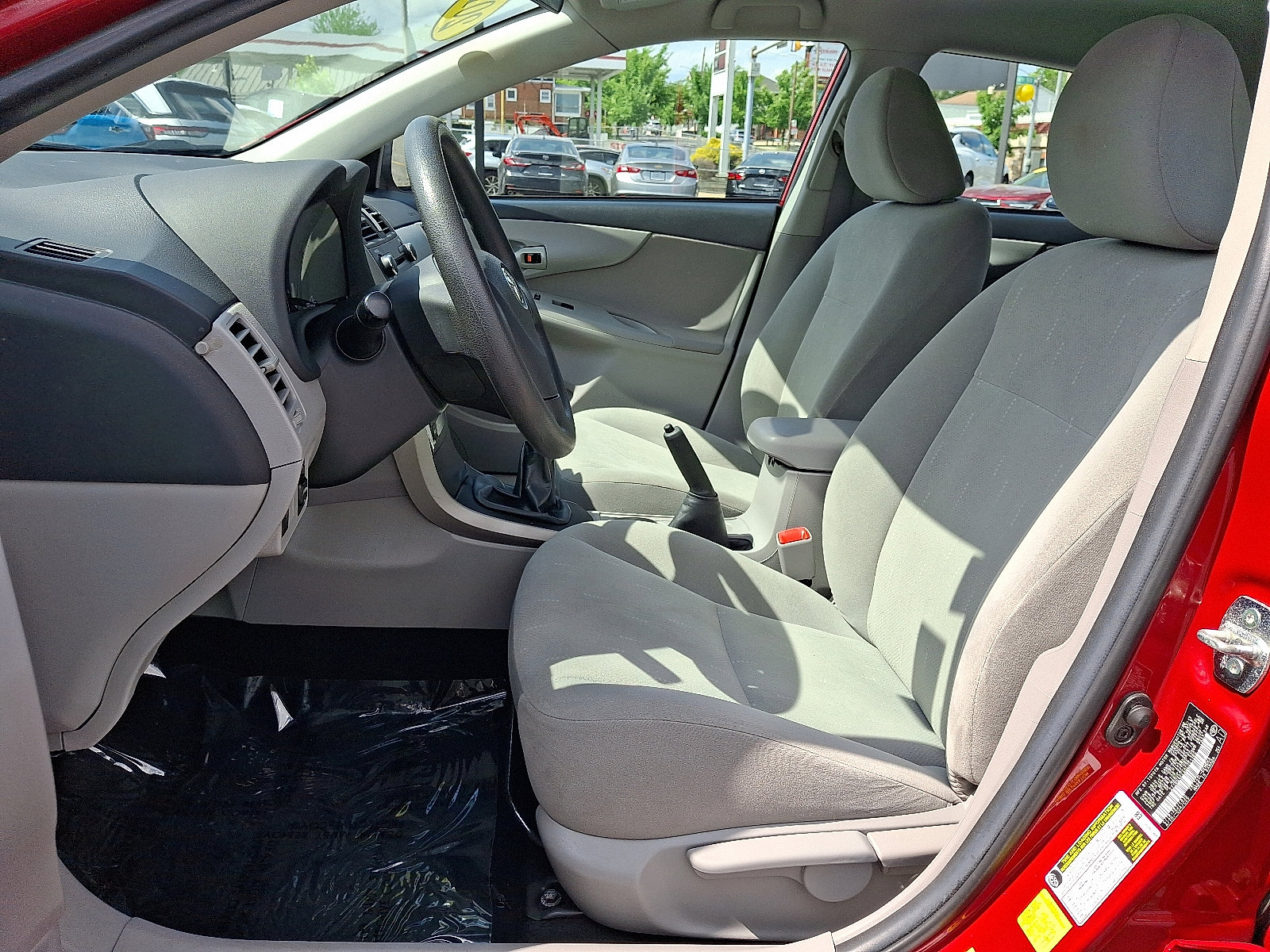 Used 2013 Toyota Corolla L FWD image 16