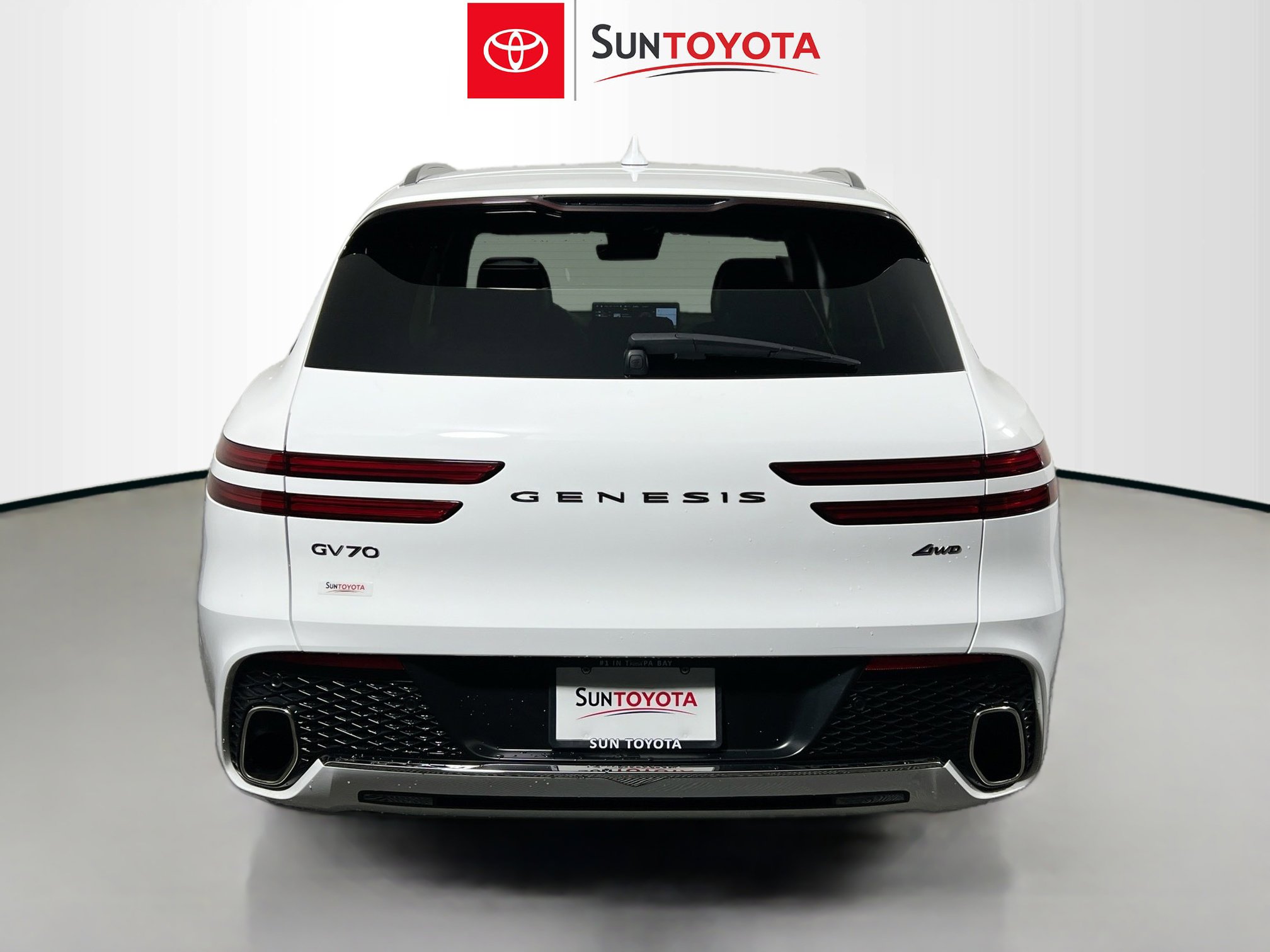 Used 2023 Genesis GV70 2.5T w/ Advanced Package AWD/4WD image 5