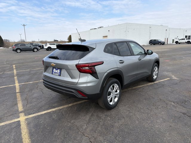 New 2026 Chevrolet Trax LS image 5