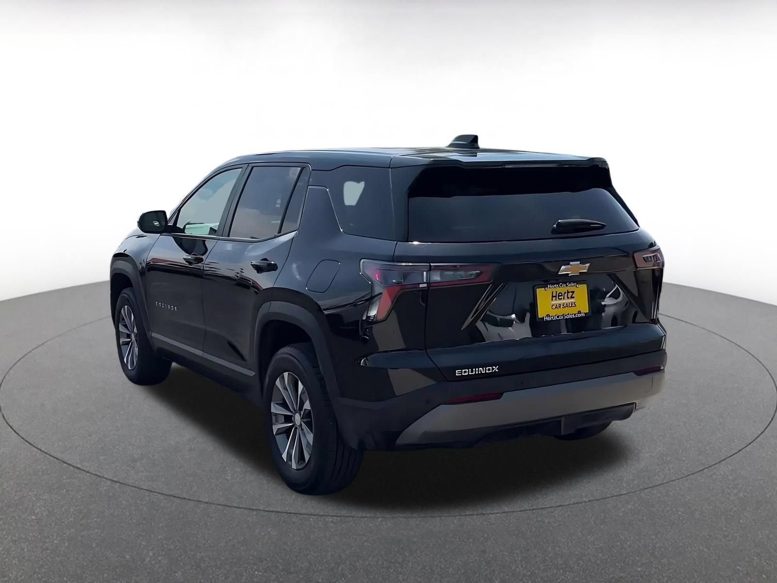 Used 2025 Chevrolet Equinox LT FWD image 10