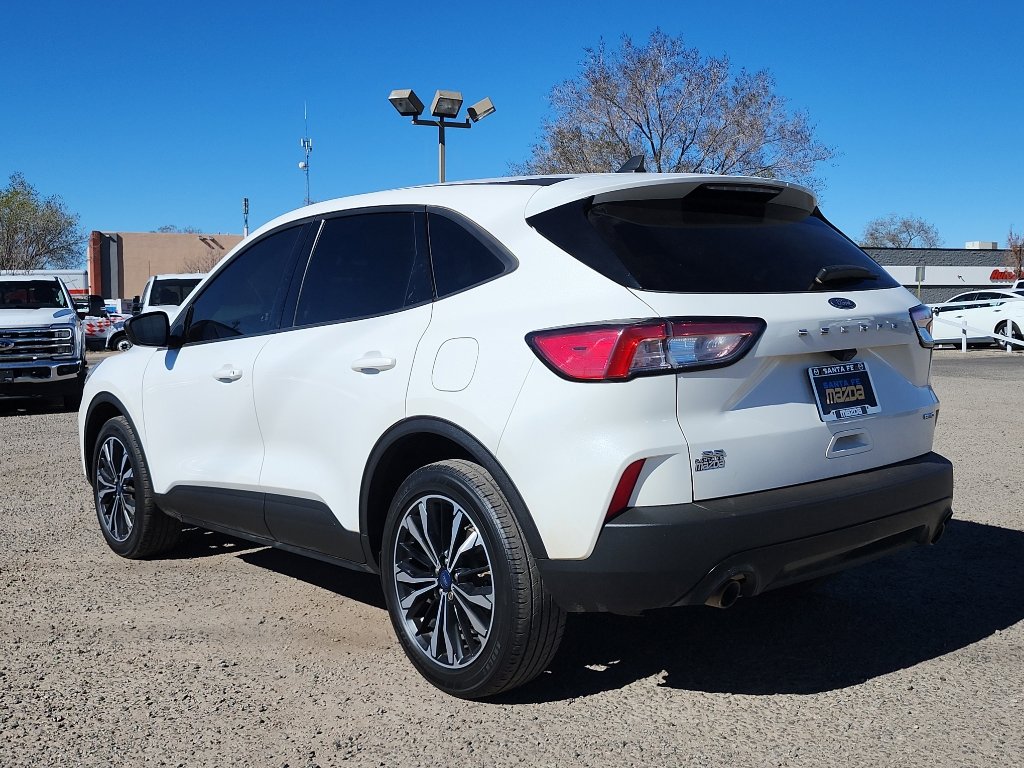 Used 2021 Ford Escape SE w/ SE Sport Appearance Package image 8