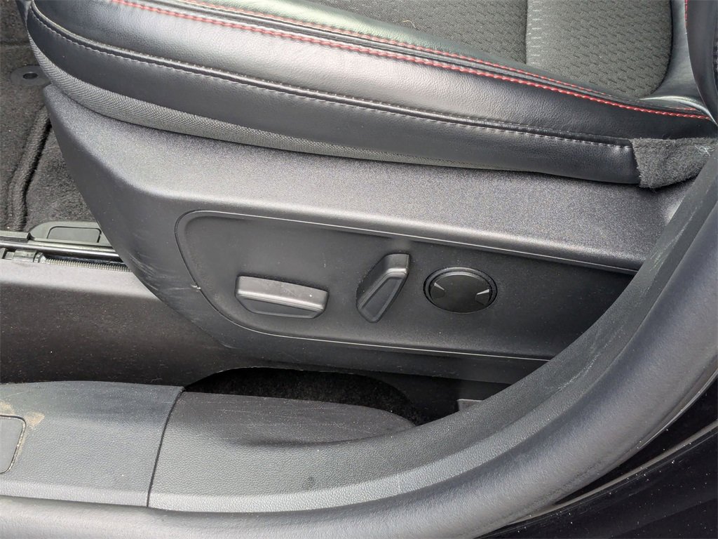 Used 2025 Ford Escape ST-Line image 16