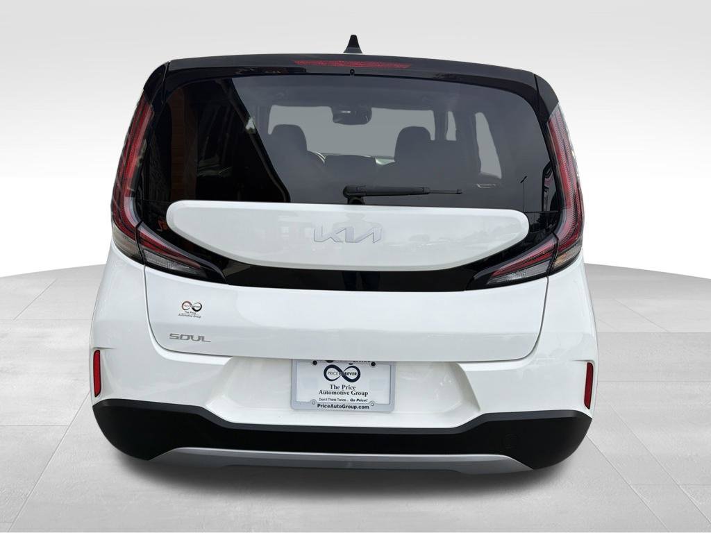 Used 2024 Kia Soul S FWD image 6