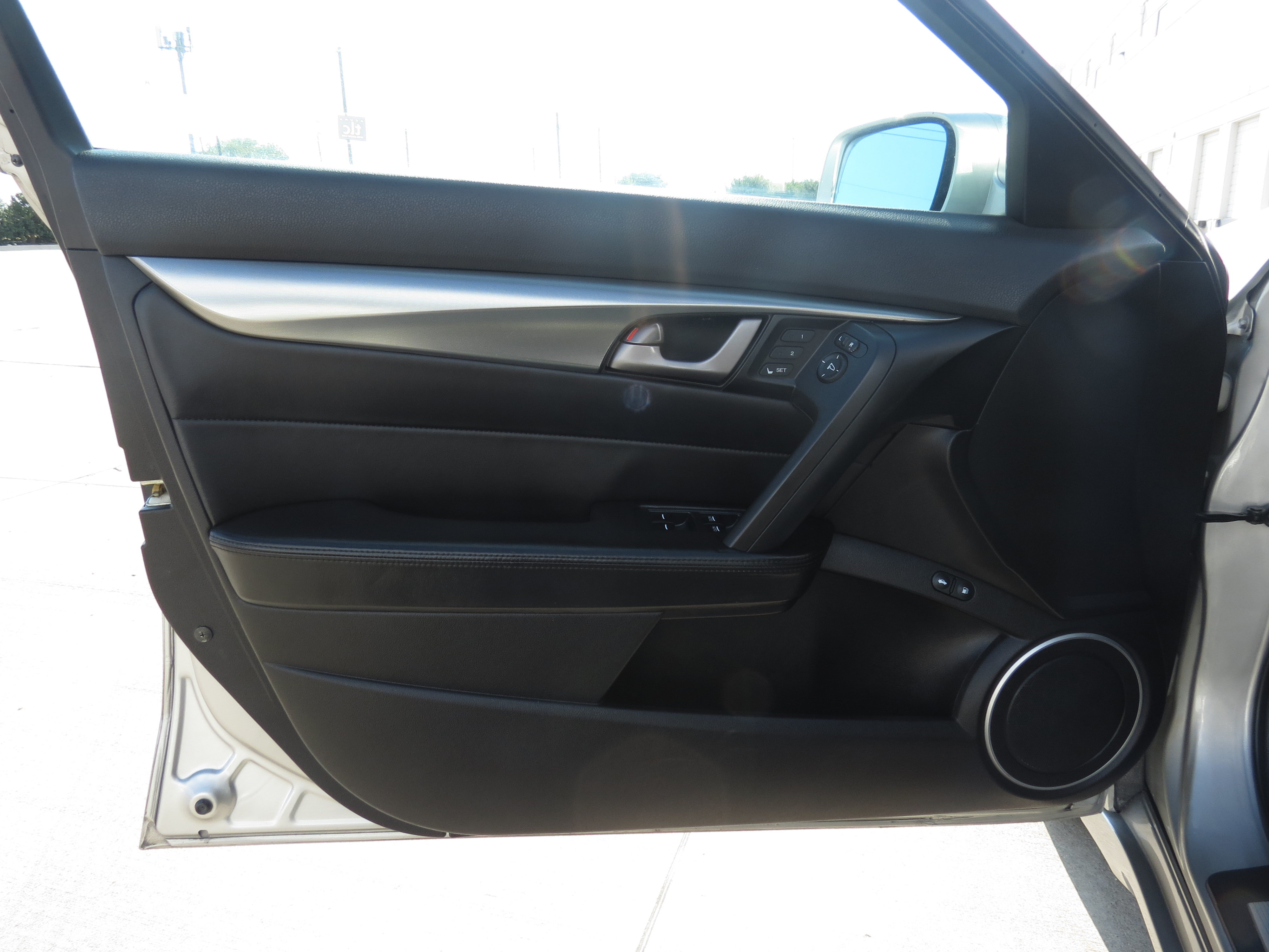 Used 2011 Acura TL w/ Technology Package FWD image 25