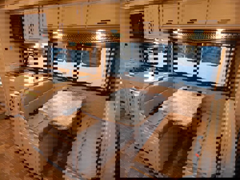 Used 2022 Ford E-450 and Econoline 450 Super Duty w/ Motorhome Prep Package image 43