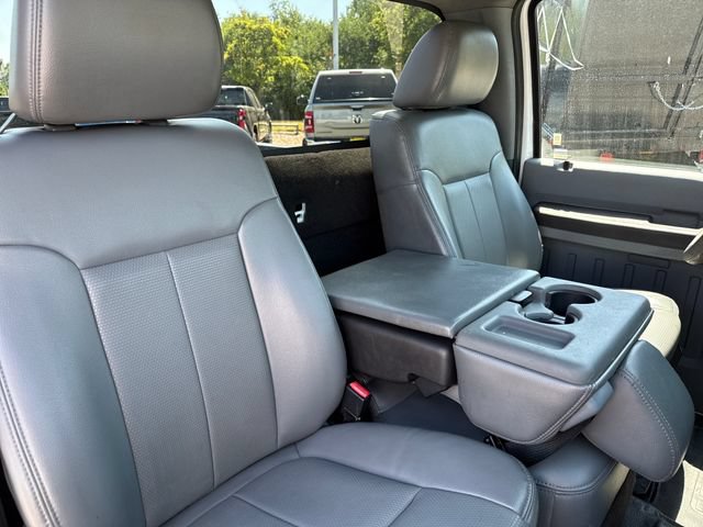 Used 2016 Ford F250 XL w/ Camper Package RWD image 22