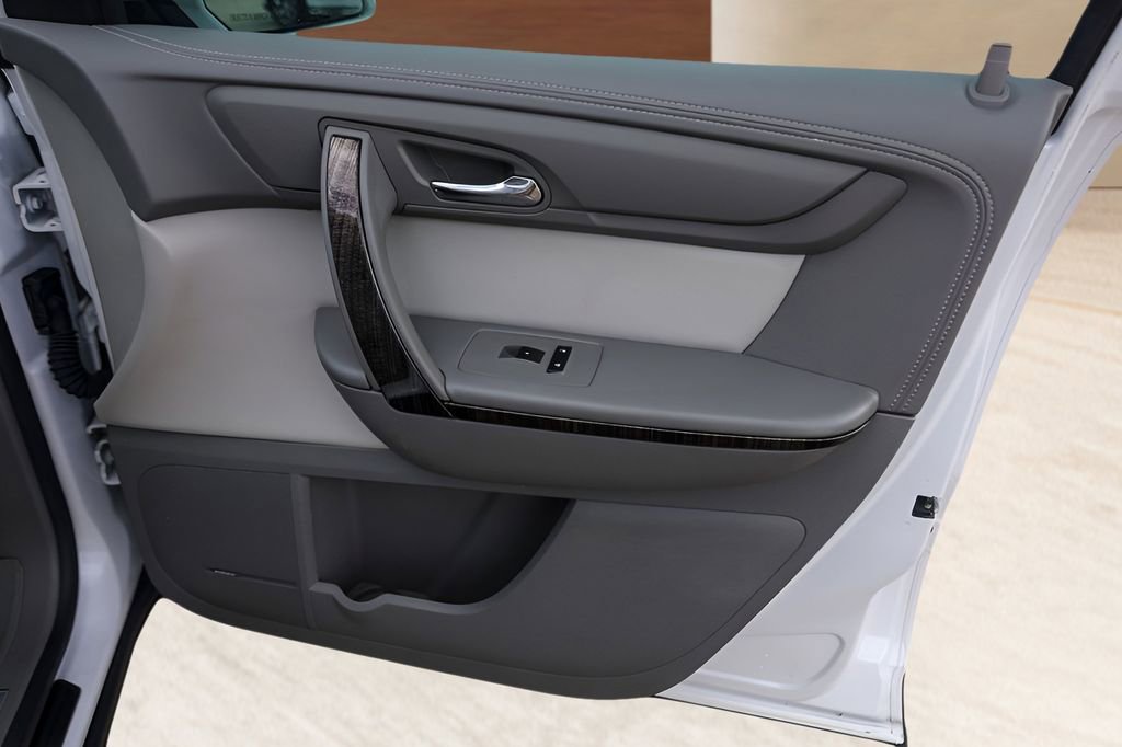 Used 2017 GMC Acadia Limited SLT image 27