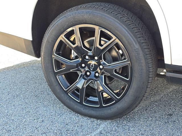 Used 2023 Chevrolet Tahoe High Country w/ Premium Package AWD/4WD image 10